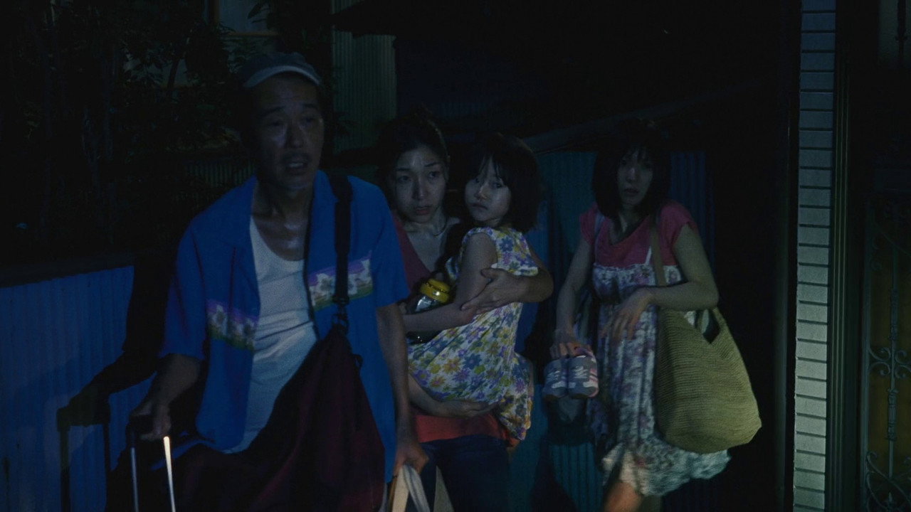 Shoplifters background 50