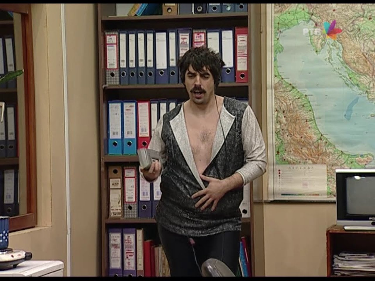 Government Job - Season 3 Episode 112 : 513 Boogie Nights