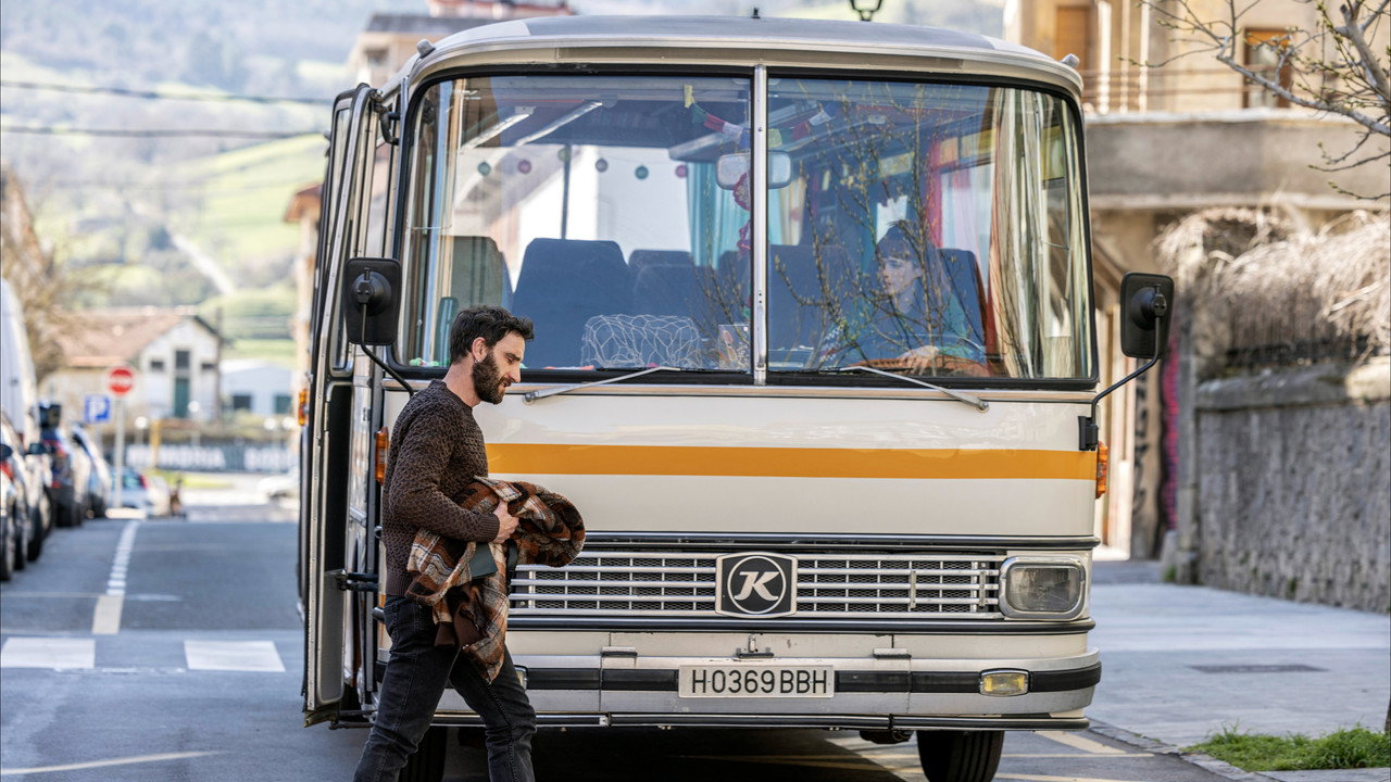 The Bus of Life still 7