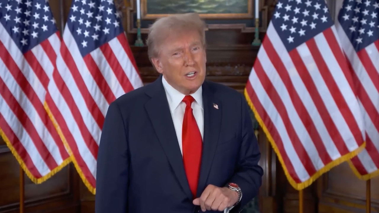 Le Dessous des images — Trump vend (aussi) sa montre