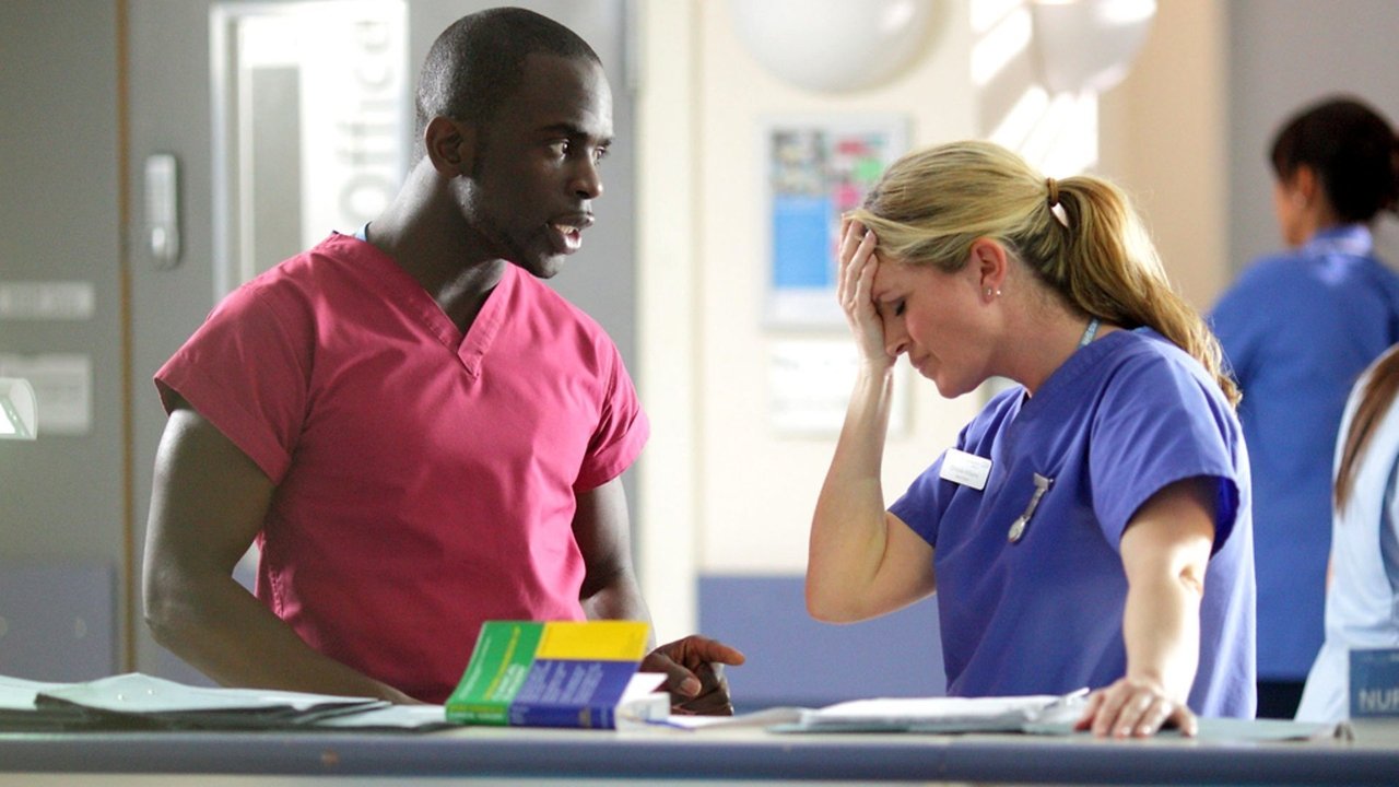 Holby City - Season 13 Episode 37 : The Bottom Line