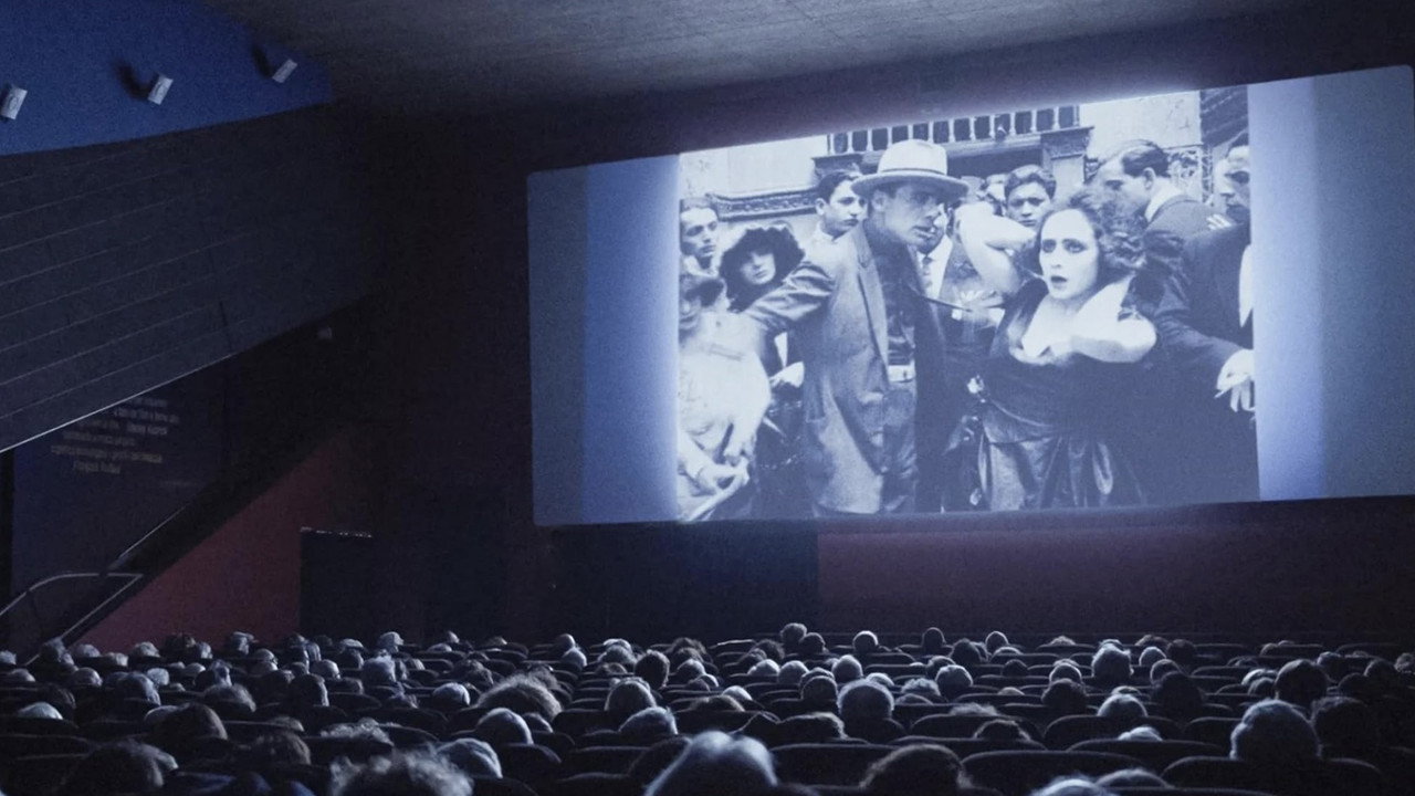 Immagine di copertina del trailer di Elvira Notari - Oltre il silenzio