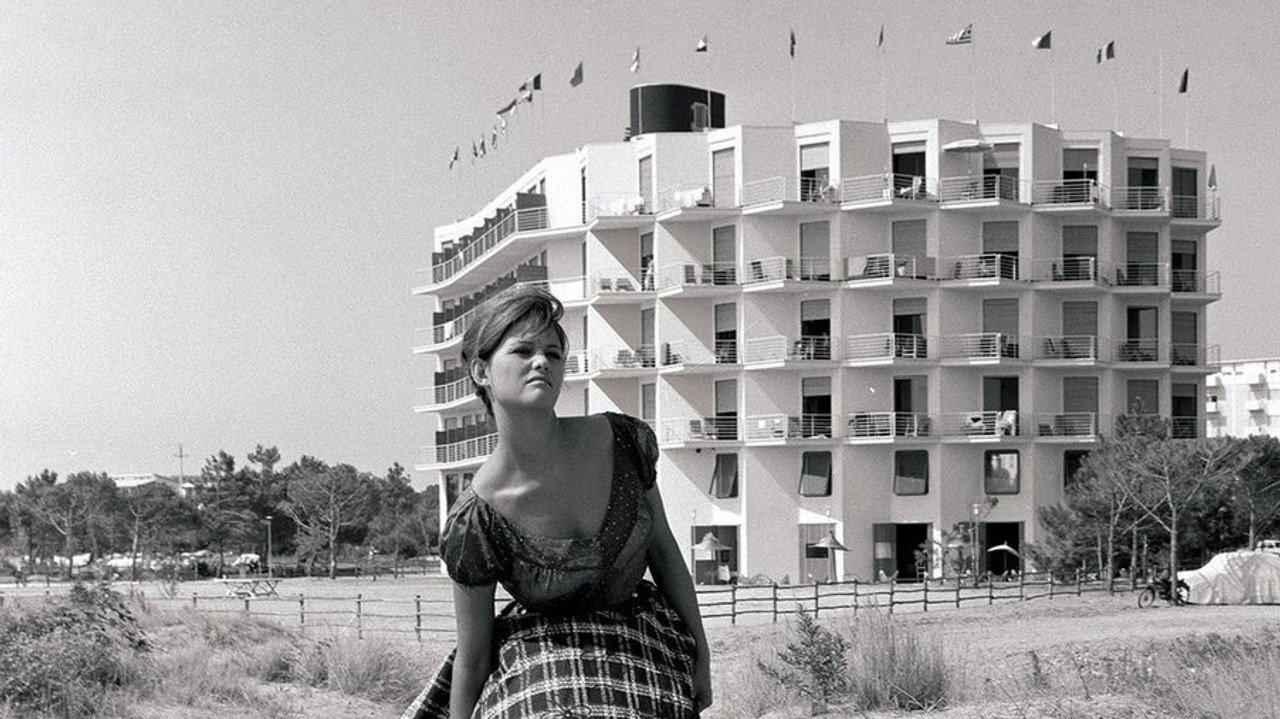 La Fille à la valise