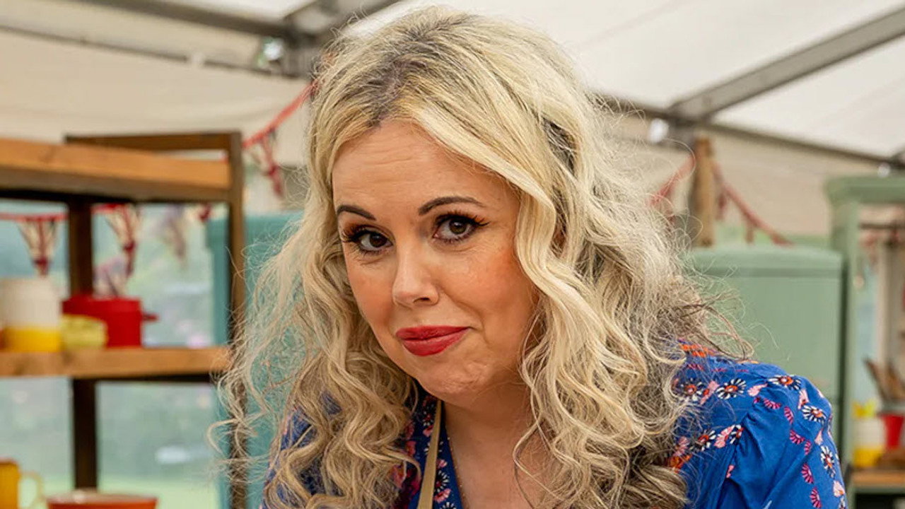 The Great Celebrity Bake Off for Stand Up To Cancer