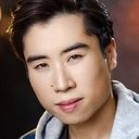 Dustin Vuong Nguyen als Yusei Matsuda (voice)