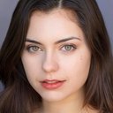 Gabrielle Kalomiris als Amanda