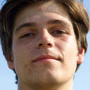 Aidan Stillwell als Intern