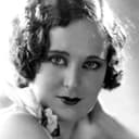 Mary Lawlor als Doris Powell