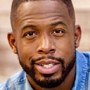 Katario Dupreè Young als Officer Jacobs