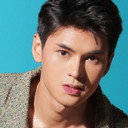 Dustin Yu als Edward Arellano