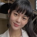 Ping-Ya Tai als Stage Actress