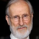 James Cromwell als Justice Sumpter