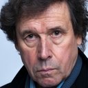 Stephen Rea als Tony Costello