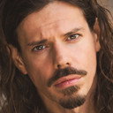 Ben Seaward als Alex Grossman