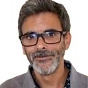 Filipe Eusébio als Oficial de Justiça
