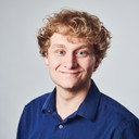 Drew Crosby als Narrator