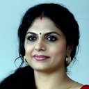 Asha Sarath als Parvathy Sahadevan