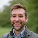 Josh Harris als Salesman