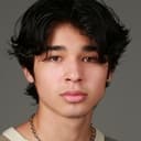 Isaac Arellanes als Julio (Age 16)