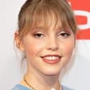 Lina Larissa Strahl als Self