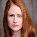 Katie Ryan als Amara