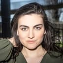 Selin Dörtkardes als Anissa