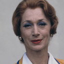 Diane Holland als Yvonne Stuart-Hargreaves