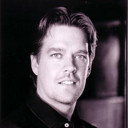 Harry Pritchett als Host