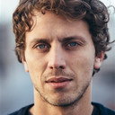 Hugo Hamdad als Homme en serviette