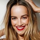 Erica Stubbs als Dancer
