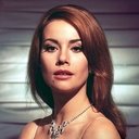 Claudine Auger als Catherine