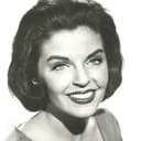 Susan Seaforth Hayes als First Class Flight Attendant (uncredited)