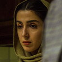 Negin Tahamtan als Azadeh