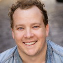 Adam Hetherington als Barry