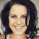 Véronique Tremblay als Bar Client #2 - New Coco Farm Shareholder