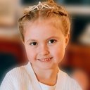 Adéla Hesová als Clara