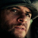 Kyle Lambert als Charles Boonsmith