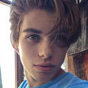 Brandon Rife als Timothy Russell