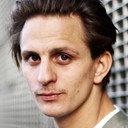 Sebastian Wendelin als Herr Lüscher