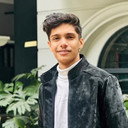 Miraz Hasan als Deir Yassin Girl