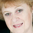 Ruth Yaffe als Mrs. Bentley