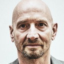Peter van den Eede als Conciërge