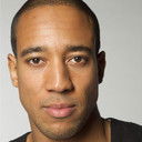 Mateo Sossah als Mateo Sossah