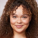 Tahani Anderson als Delia