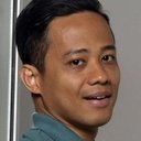 Muhadkly Acho als Hengky Supratman