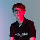 James Barker-Hill als Jimmy