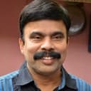 Powerstar Srinivasan als Keerthivasan