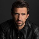 Daniel Adams als Alen