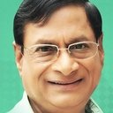 M. S. Narayana als Teashop Owner