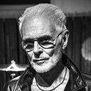 Michael Des Barres als Malcolm Graves